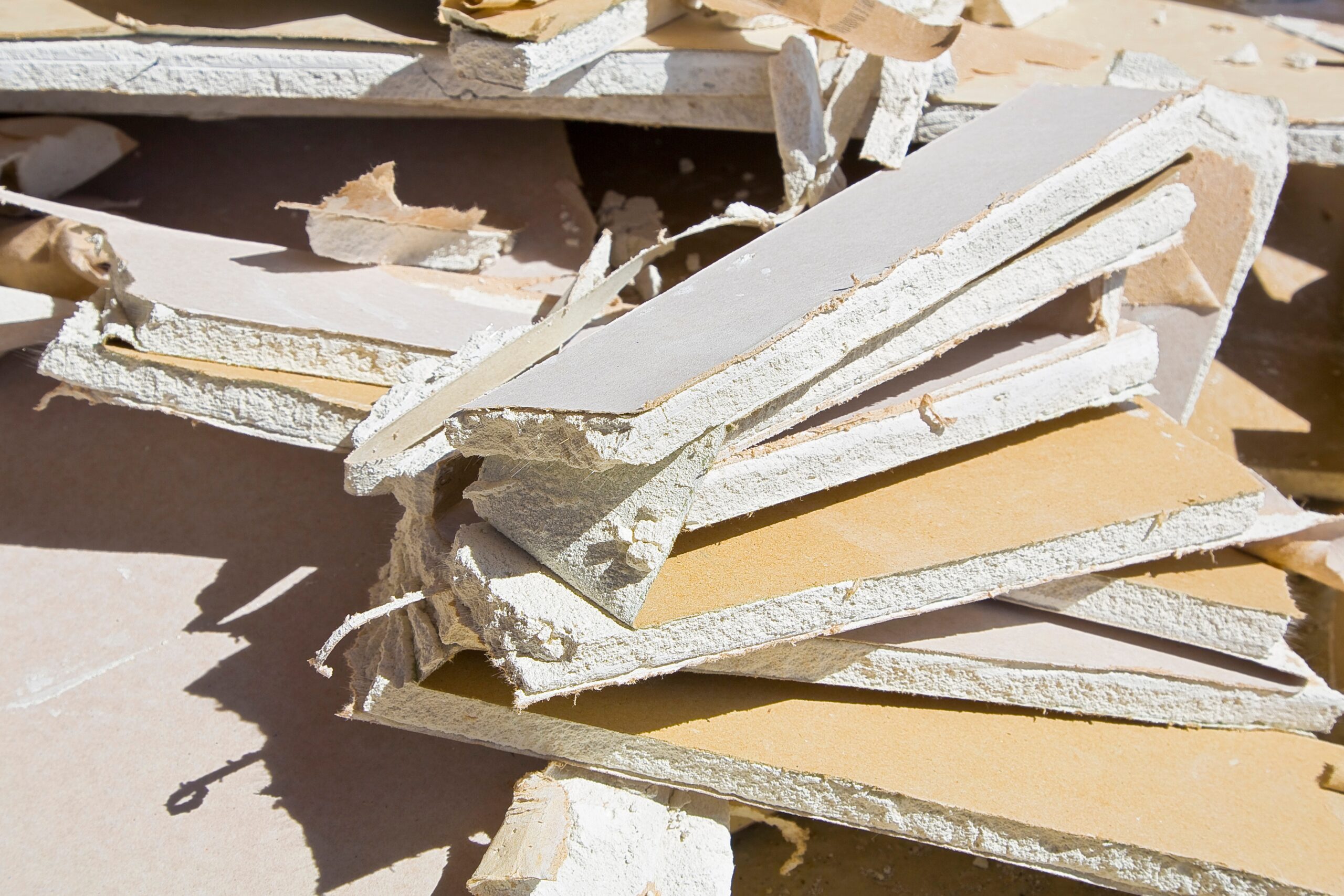 How to Tell if Plaster Has Asbestos
